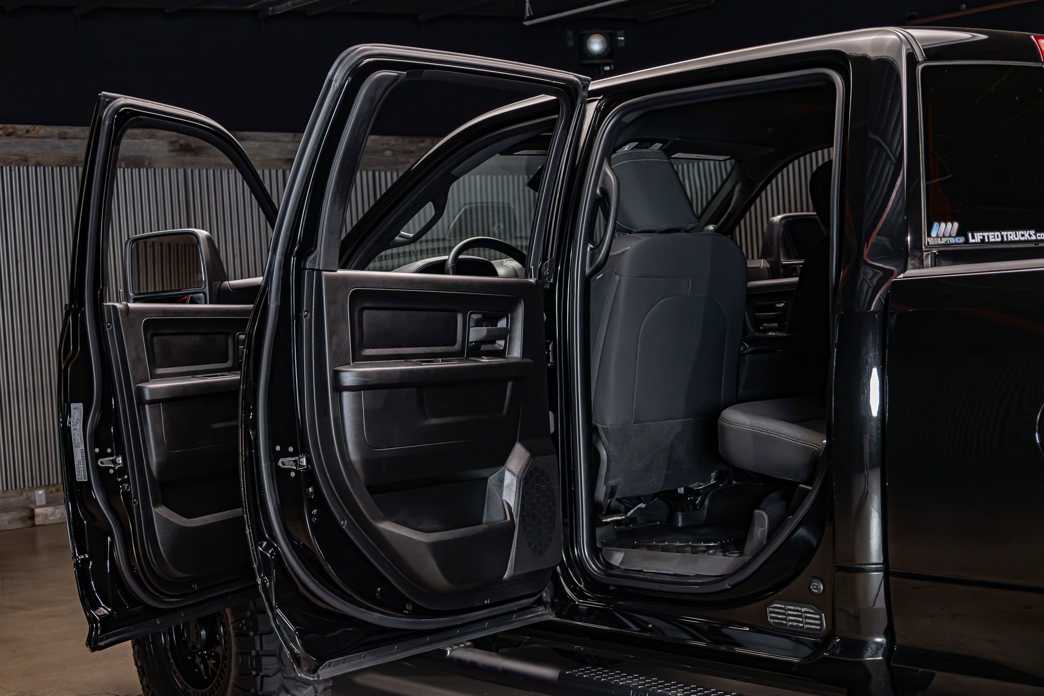 Used 2025 RAM 2500 Tradesman image 29