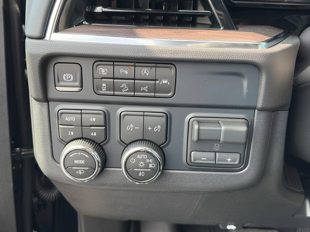 New 2026 Chevrolet Tahoe Z71 w/ Z71 Off-Road Package AWD/4WD image 14