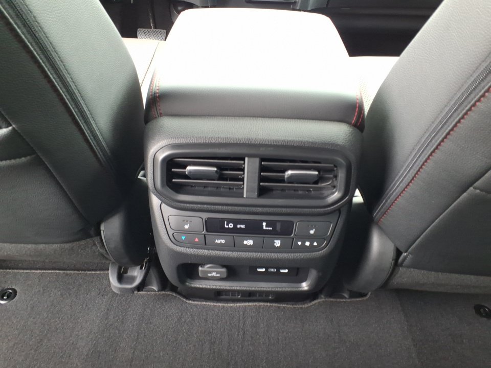 New 2026 Honda Ridgeline Black Edition image 12