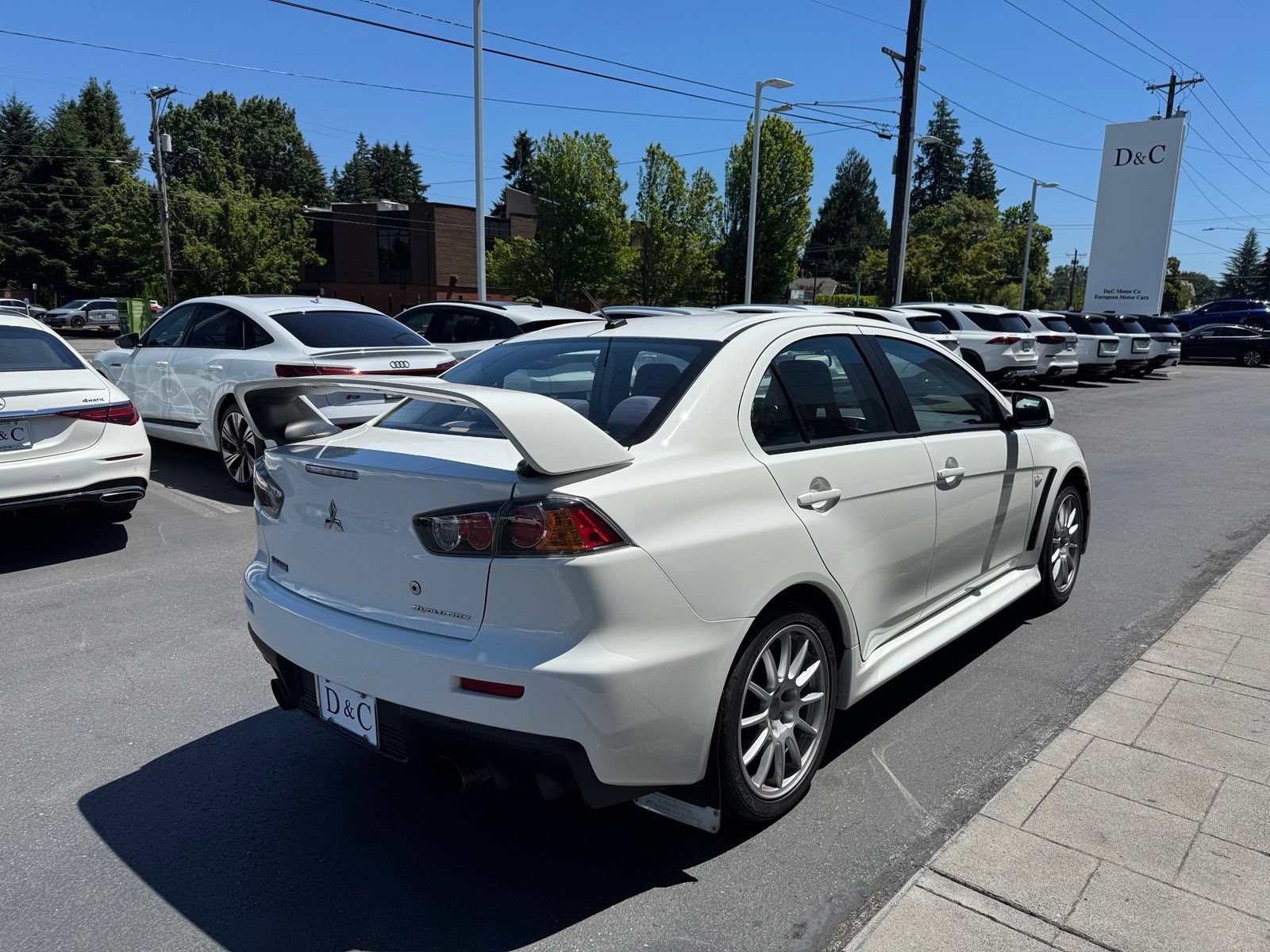 Used 2014 Mitsubishi Lancer Evolution GSR AWD/4WD image 2