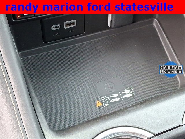 Used 2024 Chevrolet Suburban Premier image 25