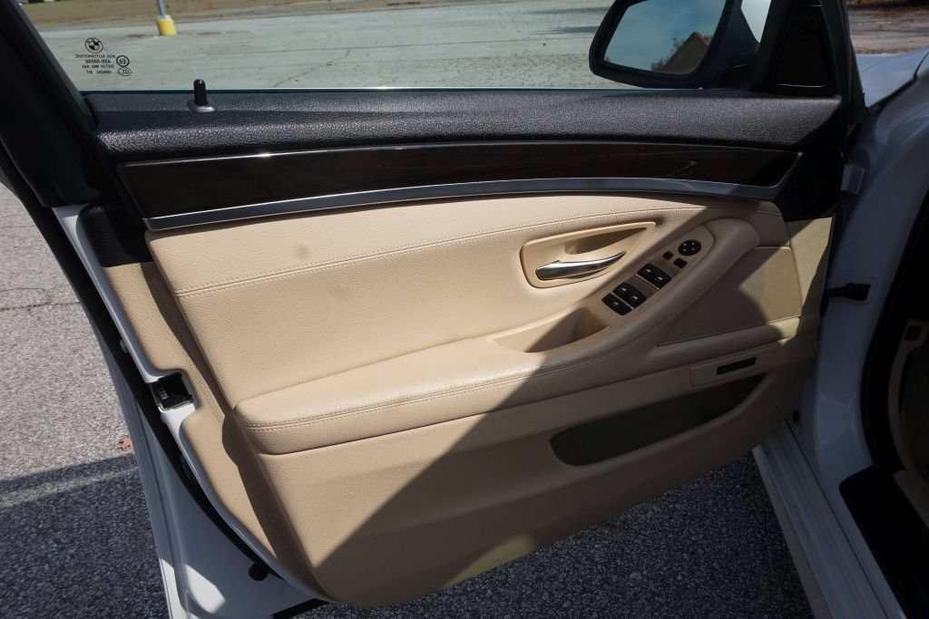 Used 2014 BMW 535i xDrive Sedan AWD/4WD image 18