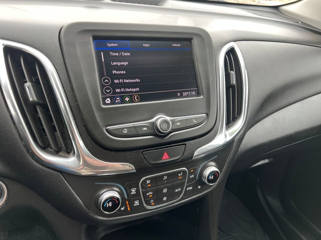 Used 2020 Chevrolet Equinox LT w/ Driver Convenience Package image 16