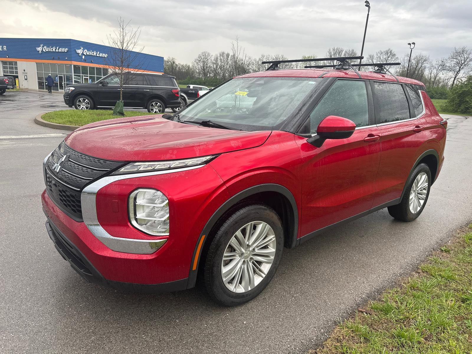 Used 2022 Mitsubishi Outlander ES image 5