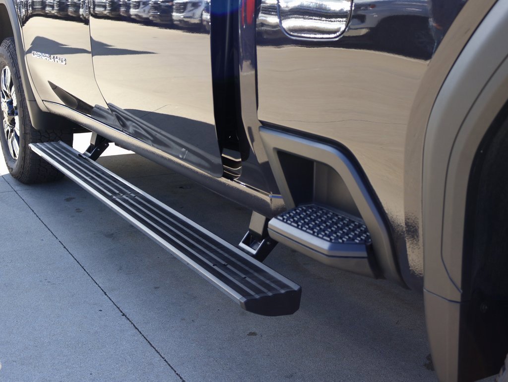 New 2025 GMC Sierra 2500 Denali w/ Denali Reserve Package image 10