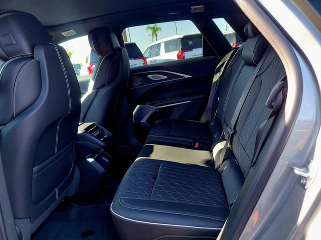 New 2027 Cadillac Lyriq Signature Sport RWD image 14