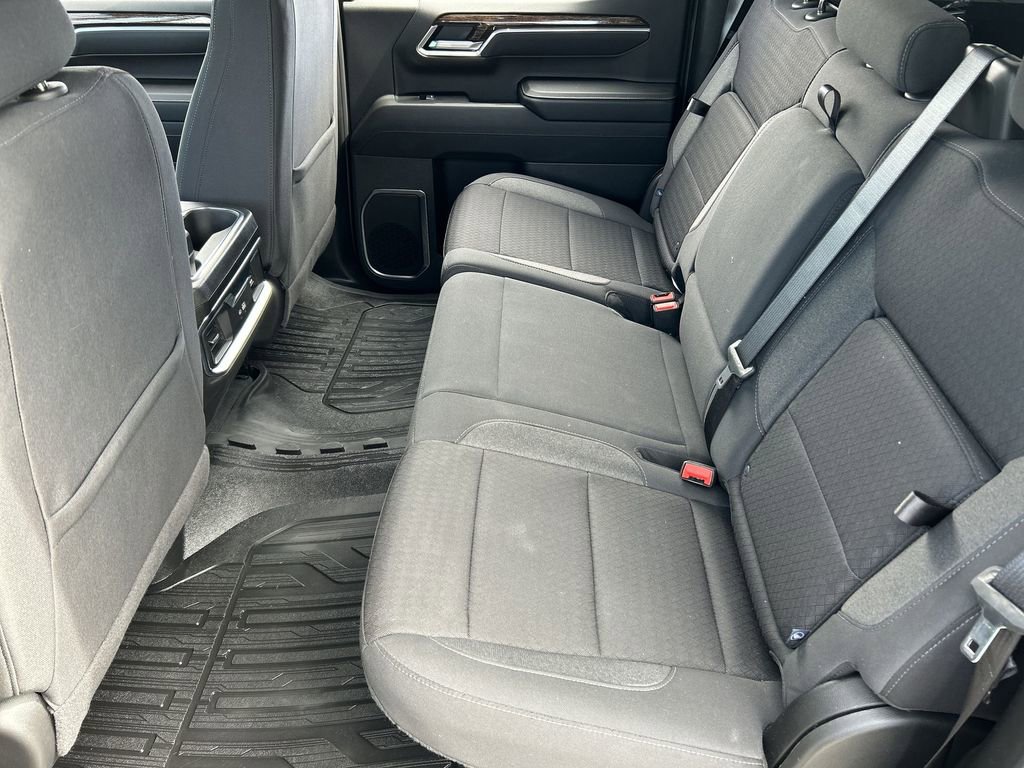 Used 2025 GMC Sierra 1500 Elevation image 25