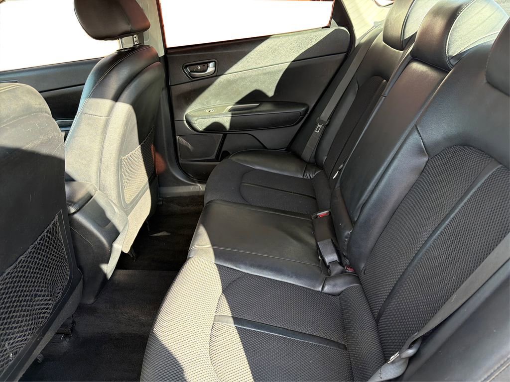 Used 2020 Kia Optima S image 11