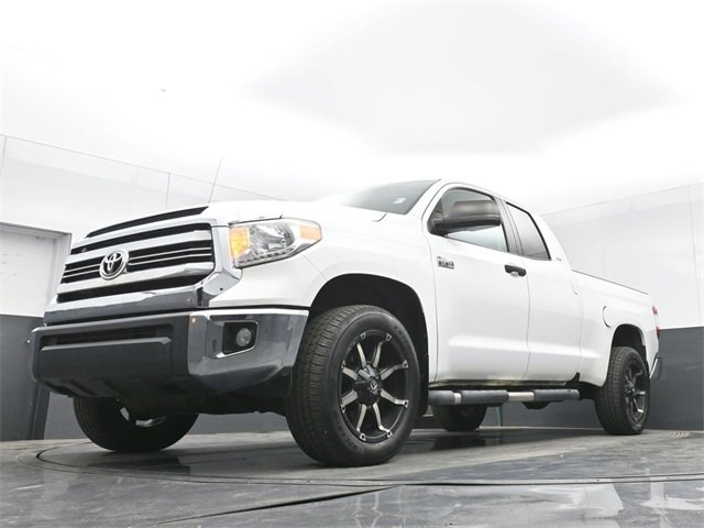 Used 2017 Toyota Tundra SR5 image 42