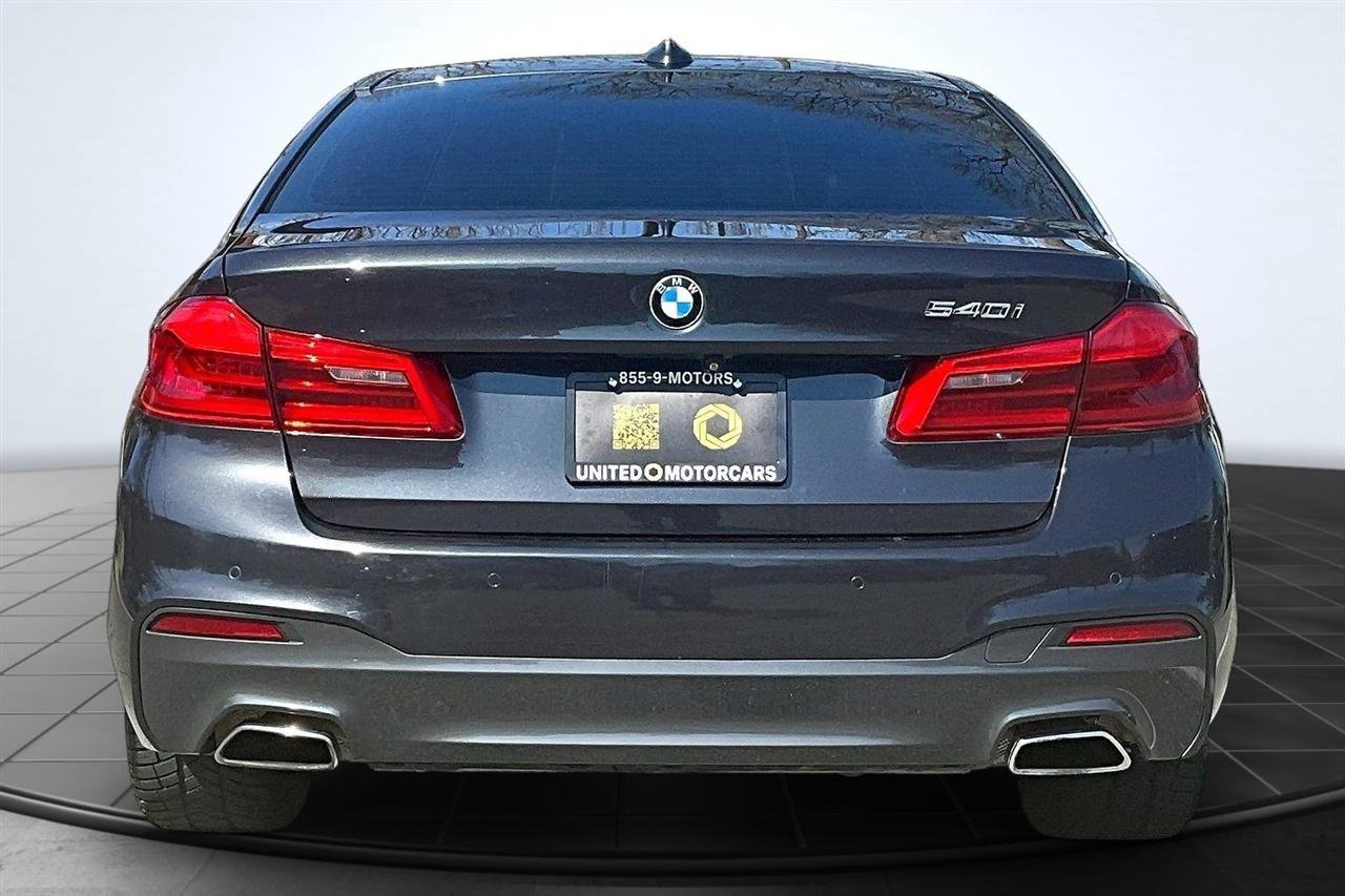 Used 2018 BMW 540i RWD image 5