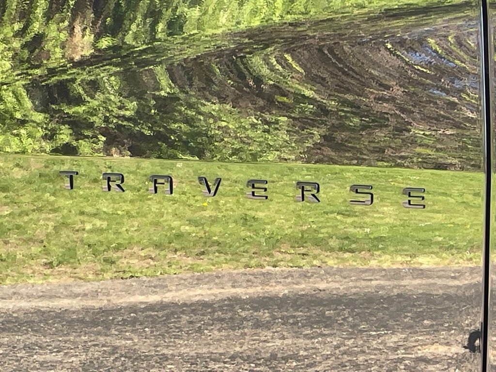 Used 2023 Chevrolet Traverse RS AWD/4WD image 11