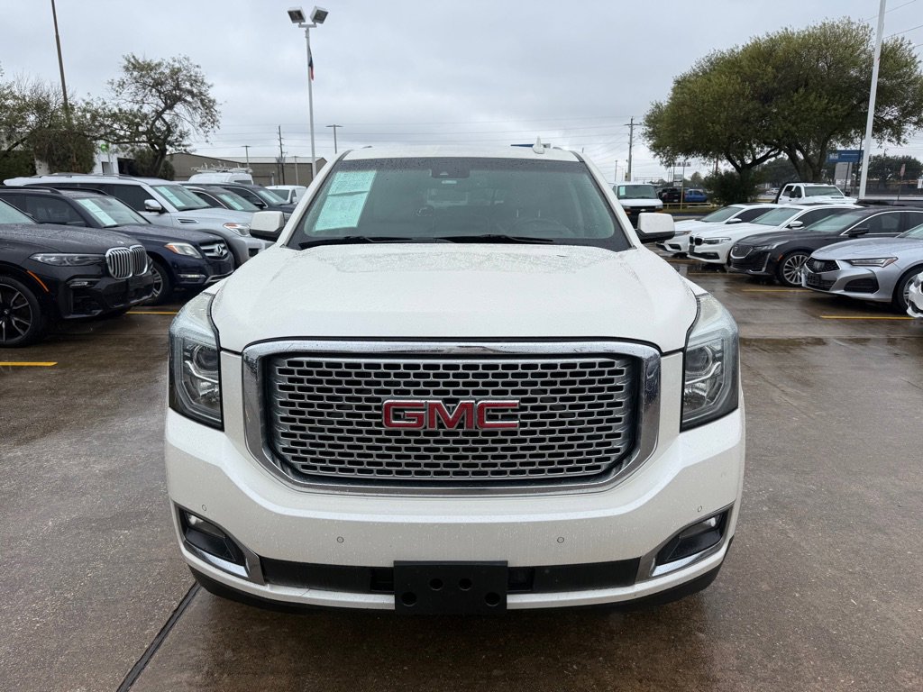 Used 2015 GMC Yukon XL Denali w/ Premium Package image 2