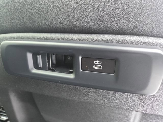 Used 2021 BMW X5 xDrive40i w/ Premium Package image 19