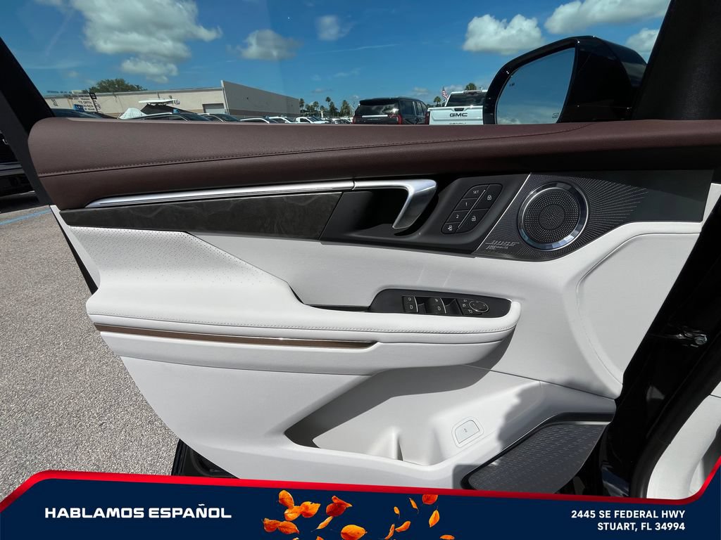New 2026 Buick Enclave Avenir w/ Super Cruise Package AWD/4WD image 24