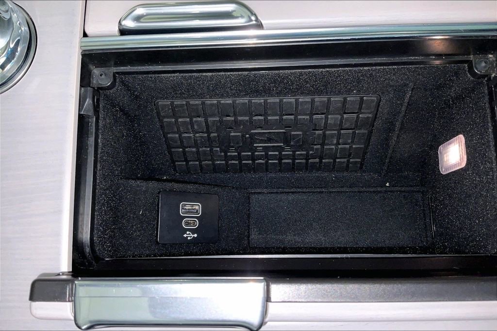 Used 2025 Lincoln Navigator Reserve AWD/4WD image 32