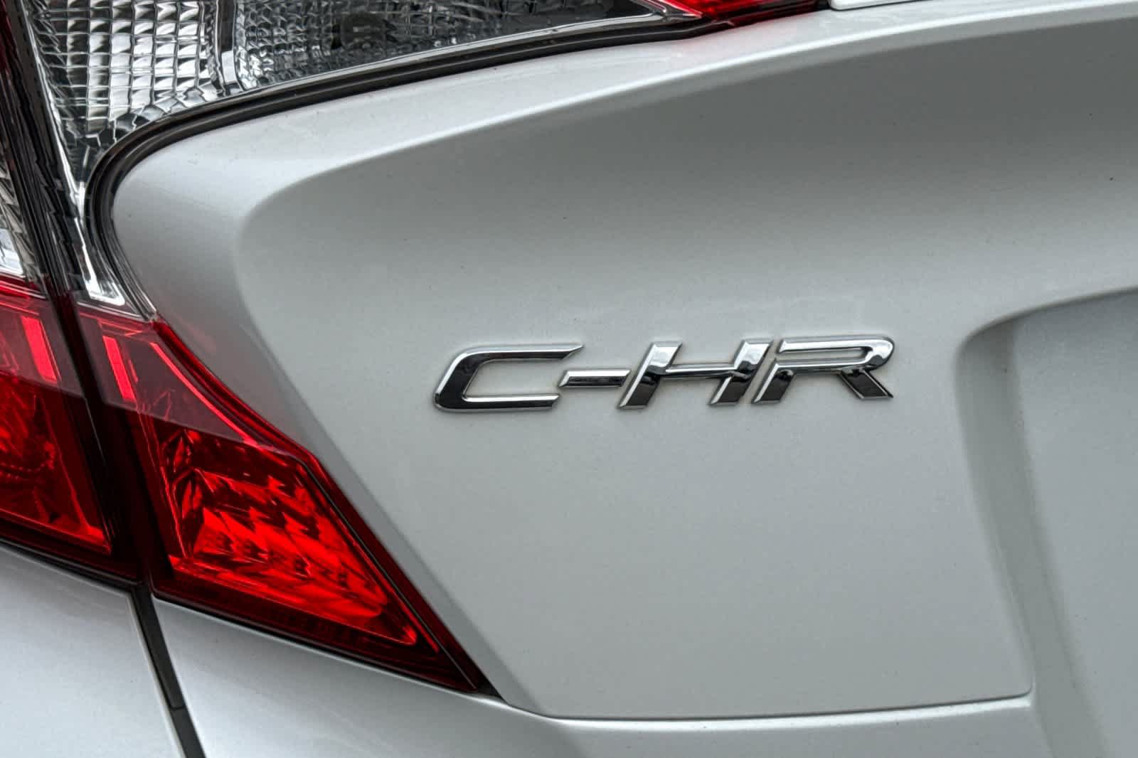Used 2022 Toyota C-HR Limited FWD image 27