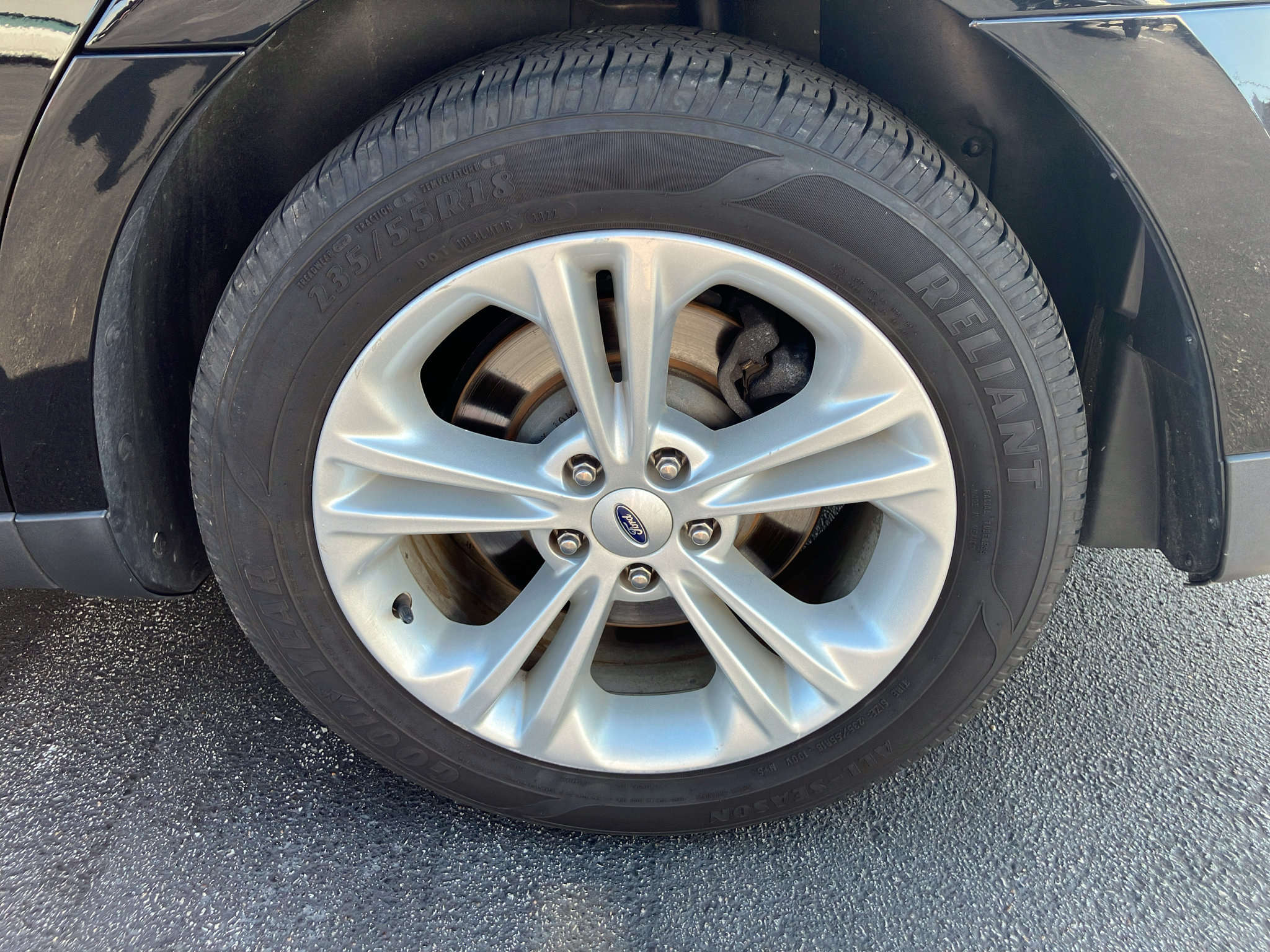 Used 2017 Ford Taurus SEL AWD/4WD image 12