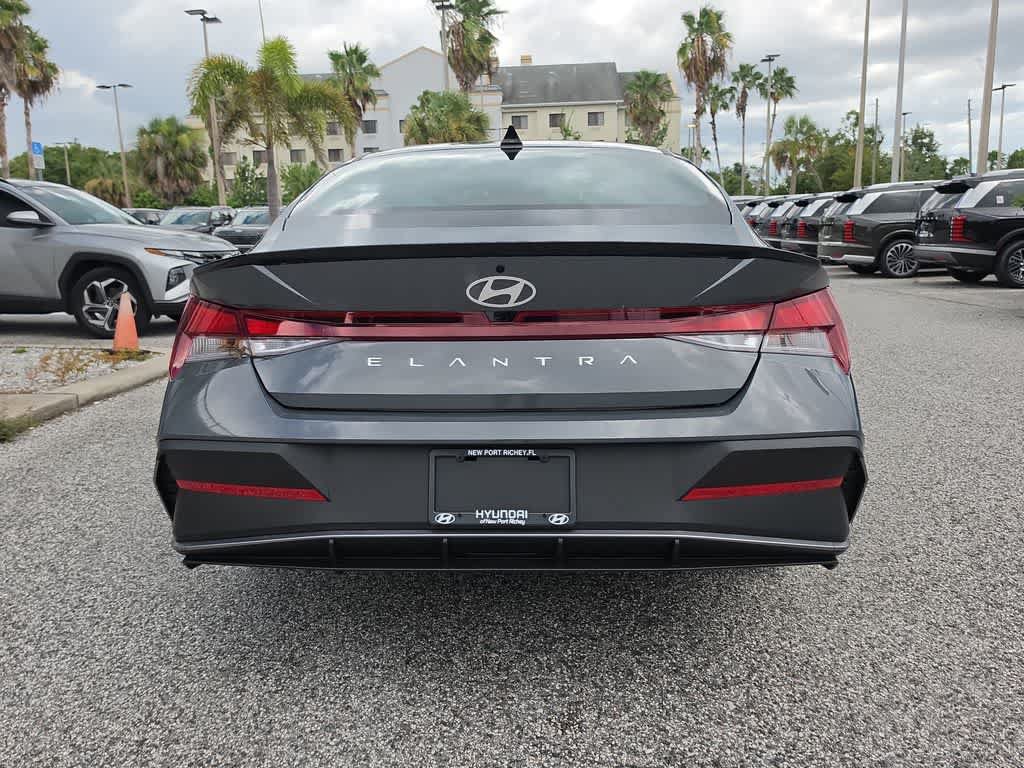 New 2026 Hyundai Elantra SEL Sport FWD image 6