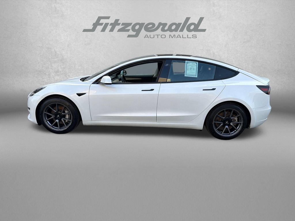 Used 2021 Tesla Model 3 Standard Range Plus RWD image 3