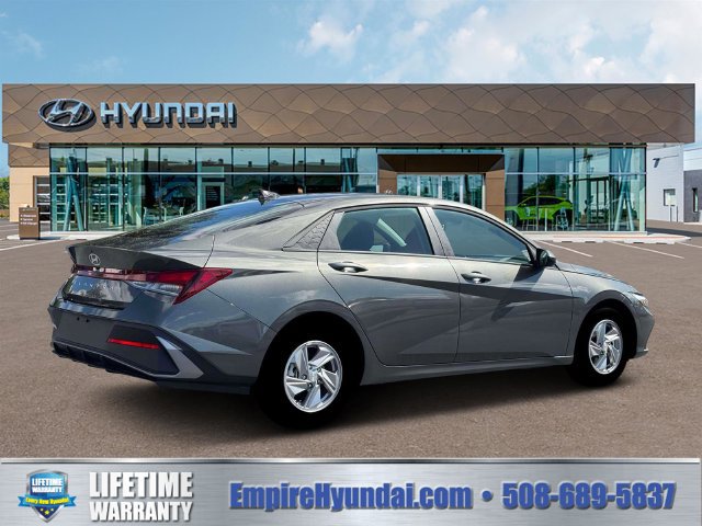 New 2026 Hyundai Elantra SE FWD image 8