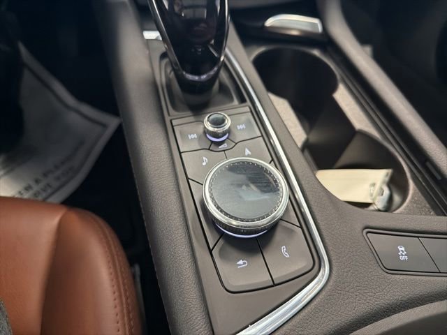 Used 2023 Cadillac XT5 Premium Luxury AWD/4WD image 31