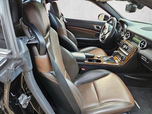 Used 2015 Mercedes-Benz SLK 350 image 21