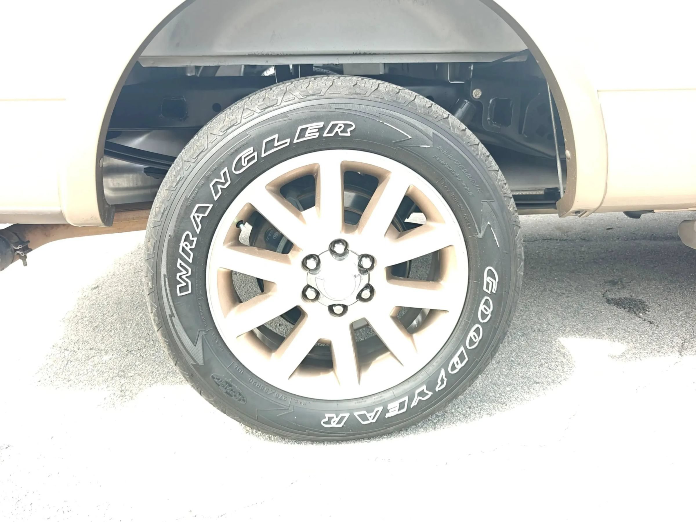 Used 2014 Ford F150 King Ranch AWD/4WD image 39