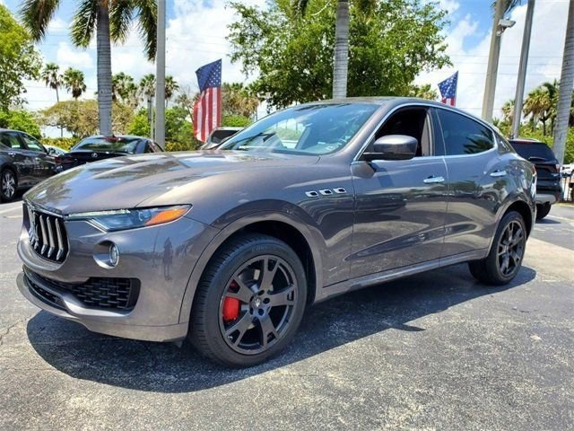 Used 2019 Maserati Levante AWD/4WD image 4