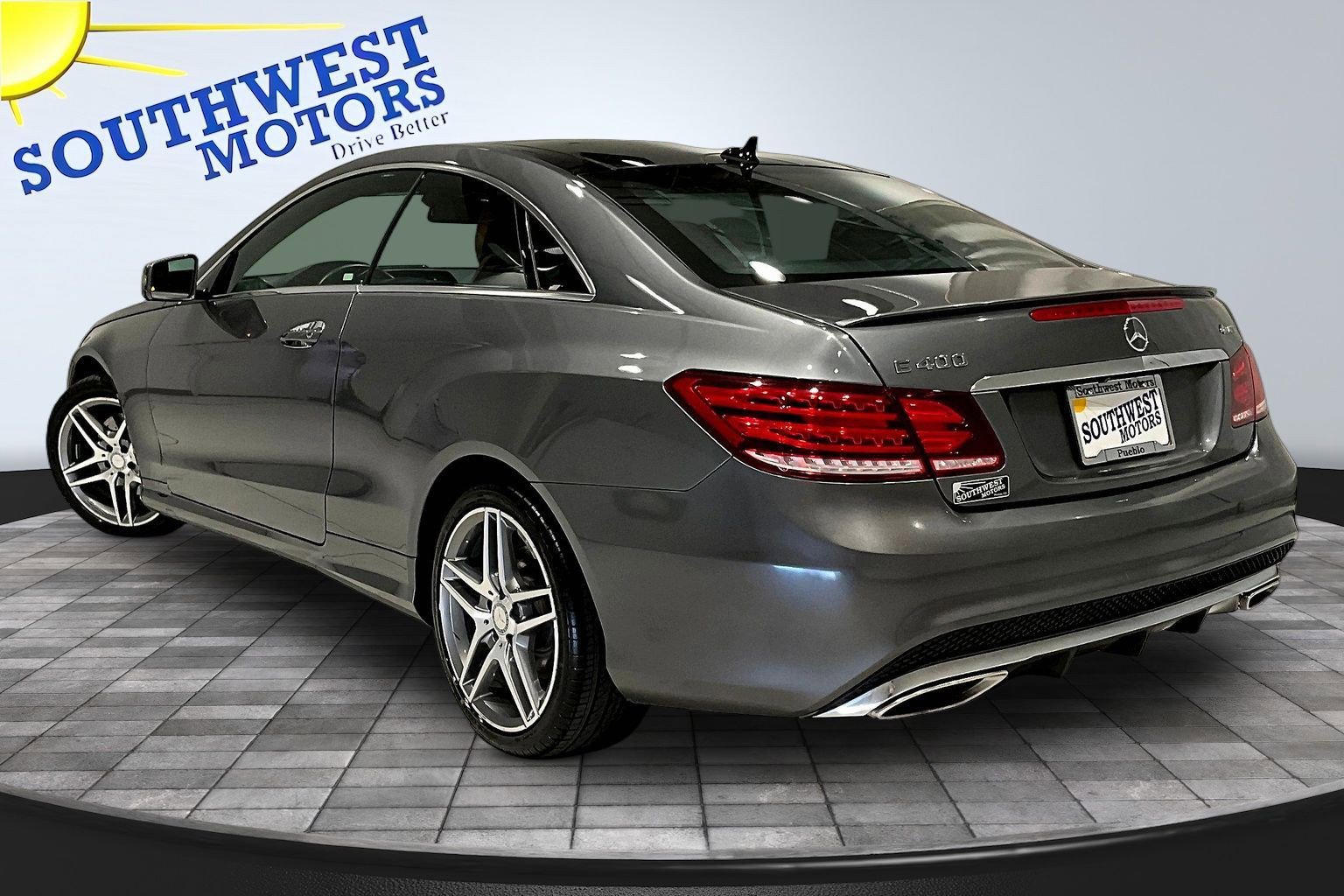 Used 2017 Mercedes-Benz E 400 4MATIC Coupe image 4