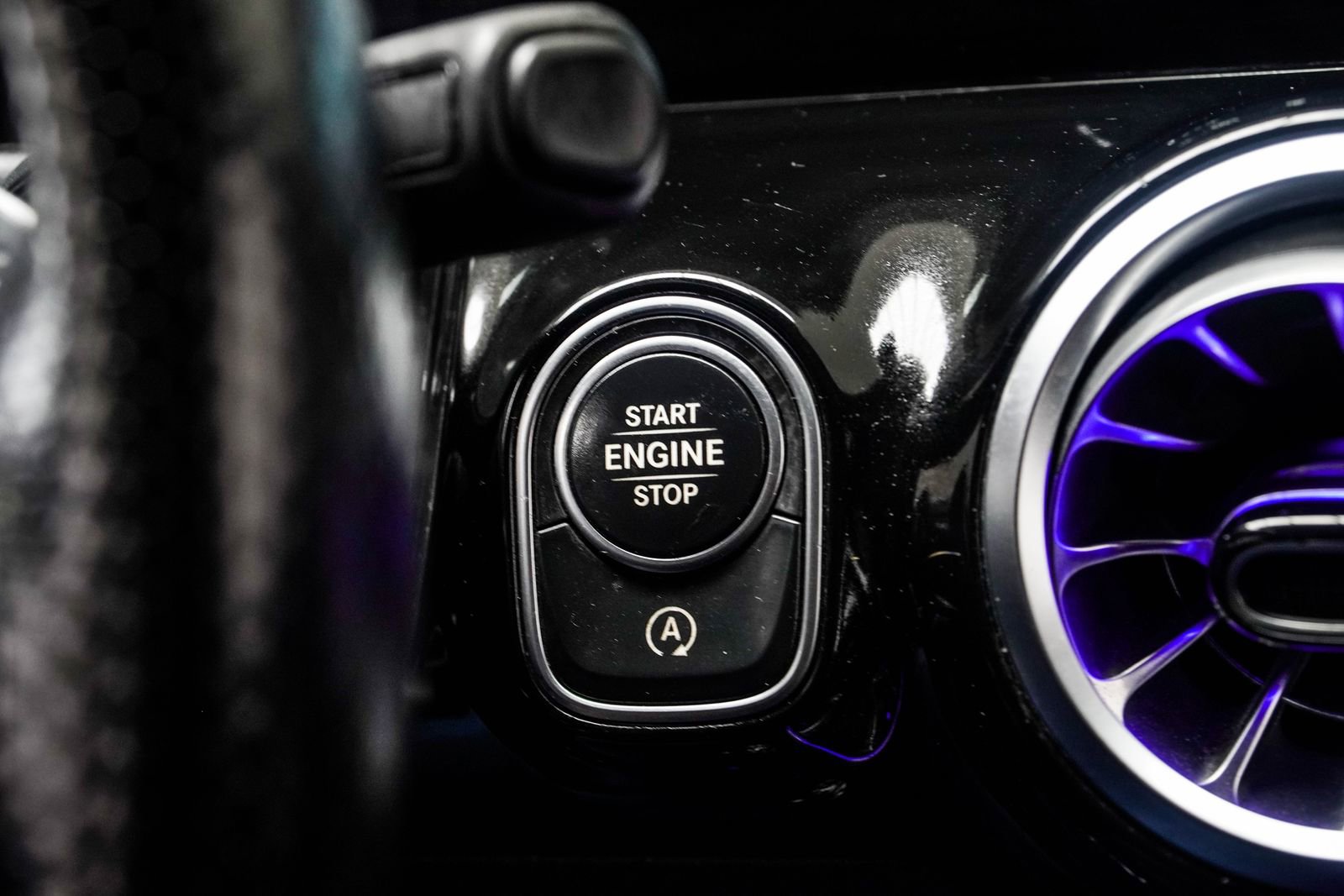 Used 2022 Mercedes-Benz GLA 35 AMG 4MATIC image 28