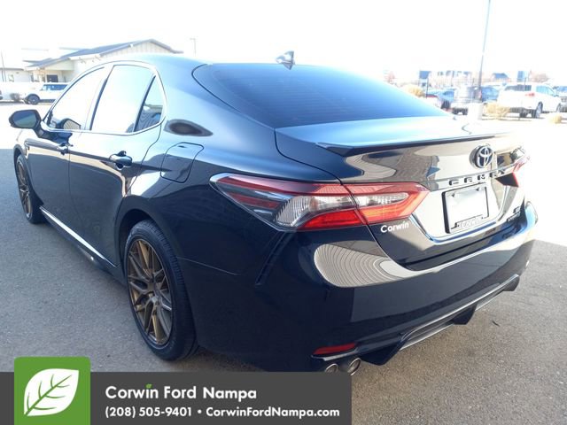 Used 2023 Toyota Camry SE w/ Cold Weather Package image 5