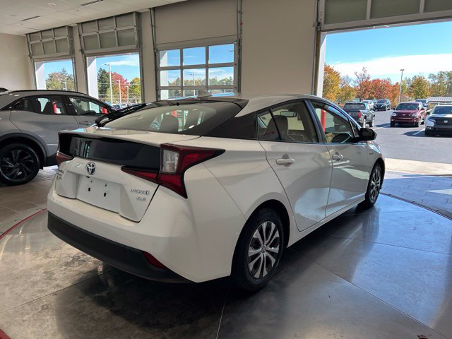 Used 2022 Toyota Prius XLE AWD/4WD image 6