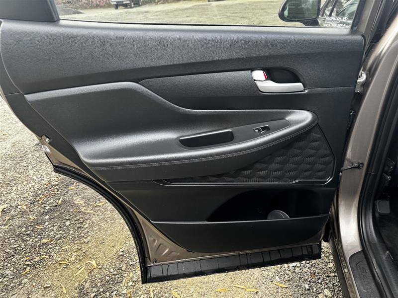 Used 2019 Hyundai Santa Fe SE AWD/4WD image 21