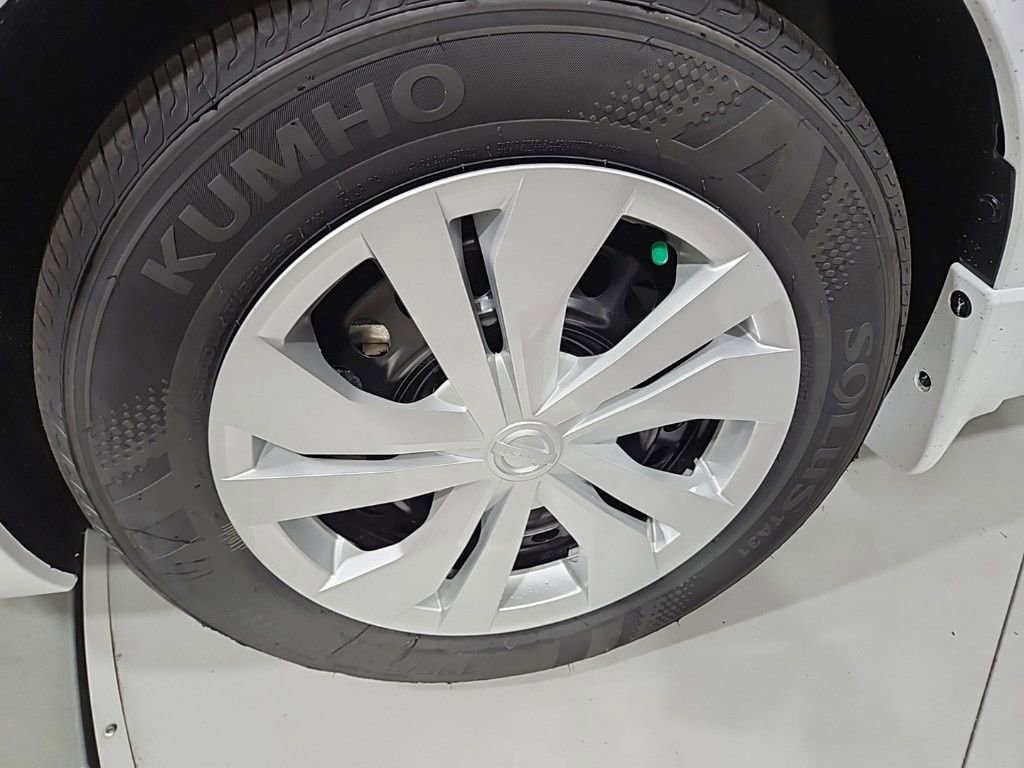 New 2025 Nissan Versa S w/ Trunk Package image 26