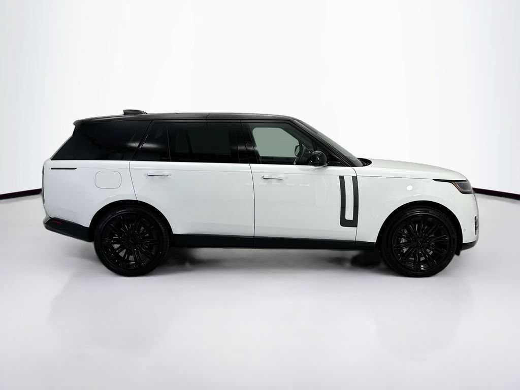 New 2026 Land Rover Range Rover Long Wheelbase SE AWD/4WD image 4