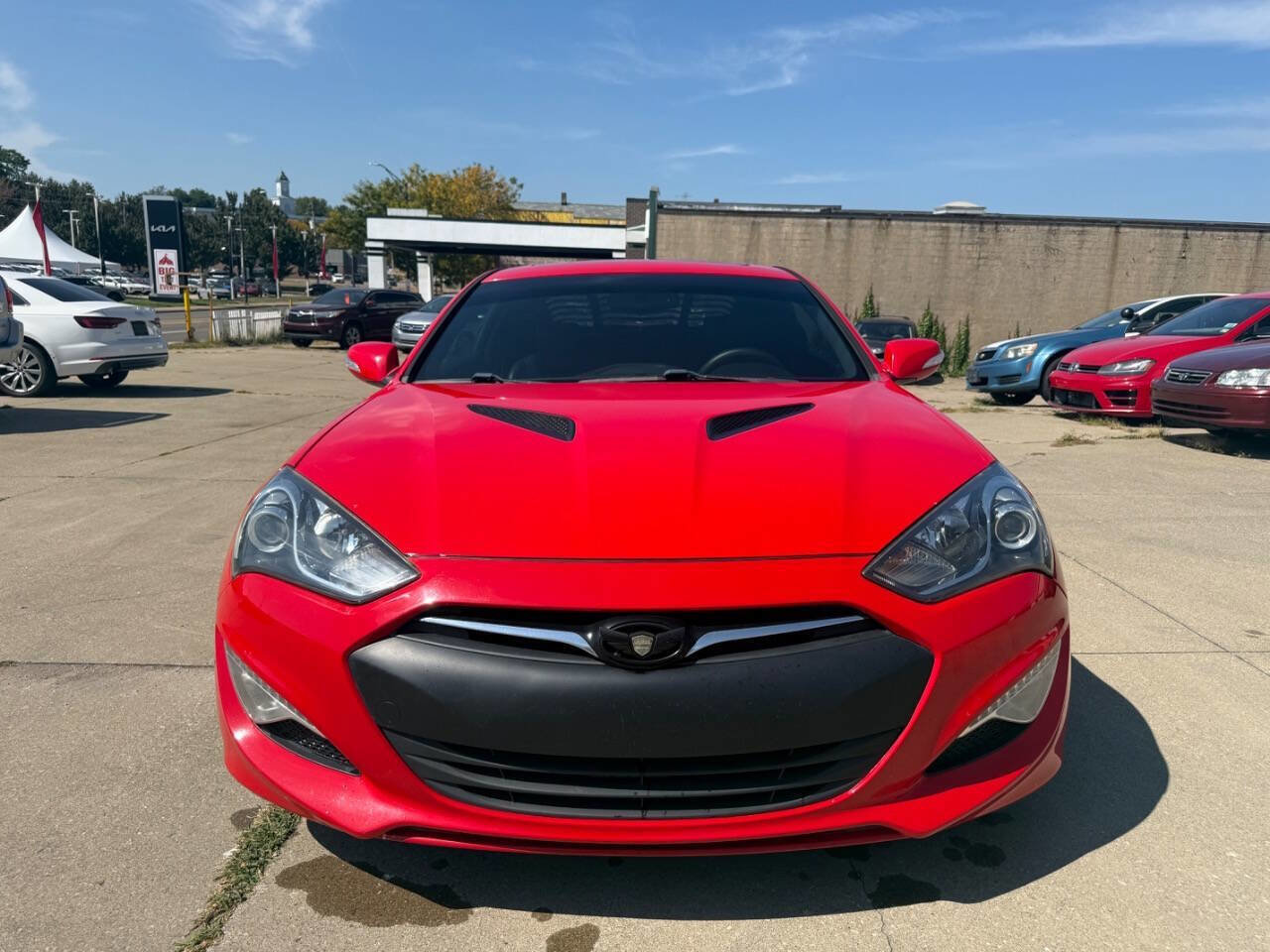 Used 2013 Hyundai Genesis 3.8 image 6