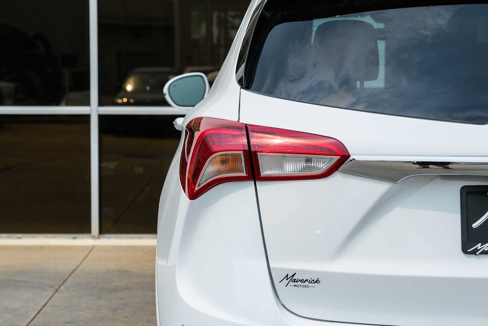 Used 2020 Buick Envision Essence FWD image 11