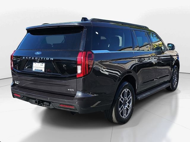 Used 2025 Ford Expedition Max Active image 3
