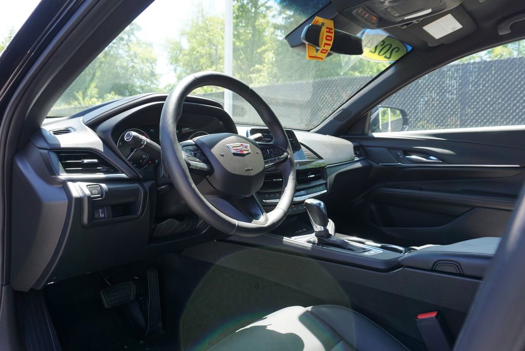 Used 2024 Cadillac CT4 Luxury w/ Cold Weather Package RWD image 18