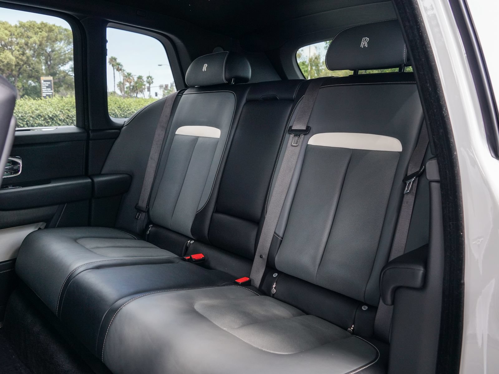 Certified 2024 Rolls-Royce Cullinan AWD/4WD image 24