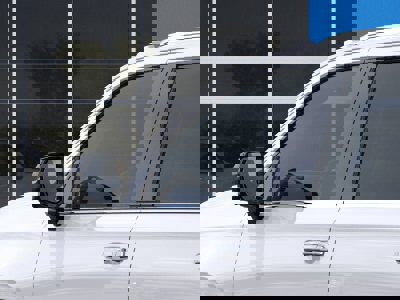 New 2025 Chevrolet Suburban Premier image 12