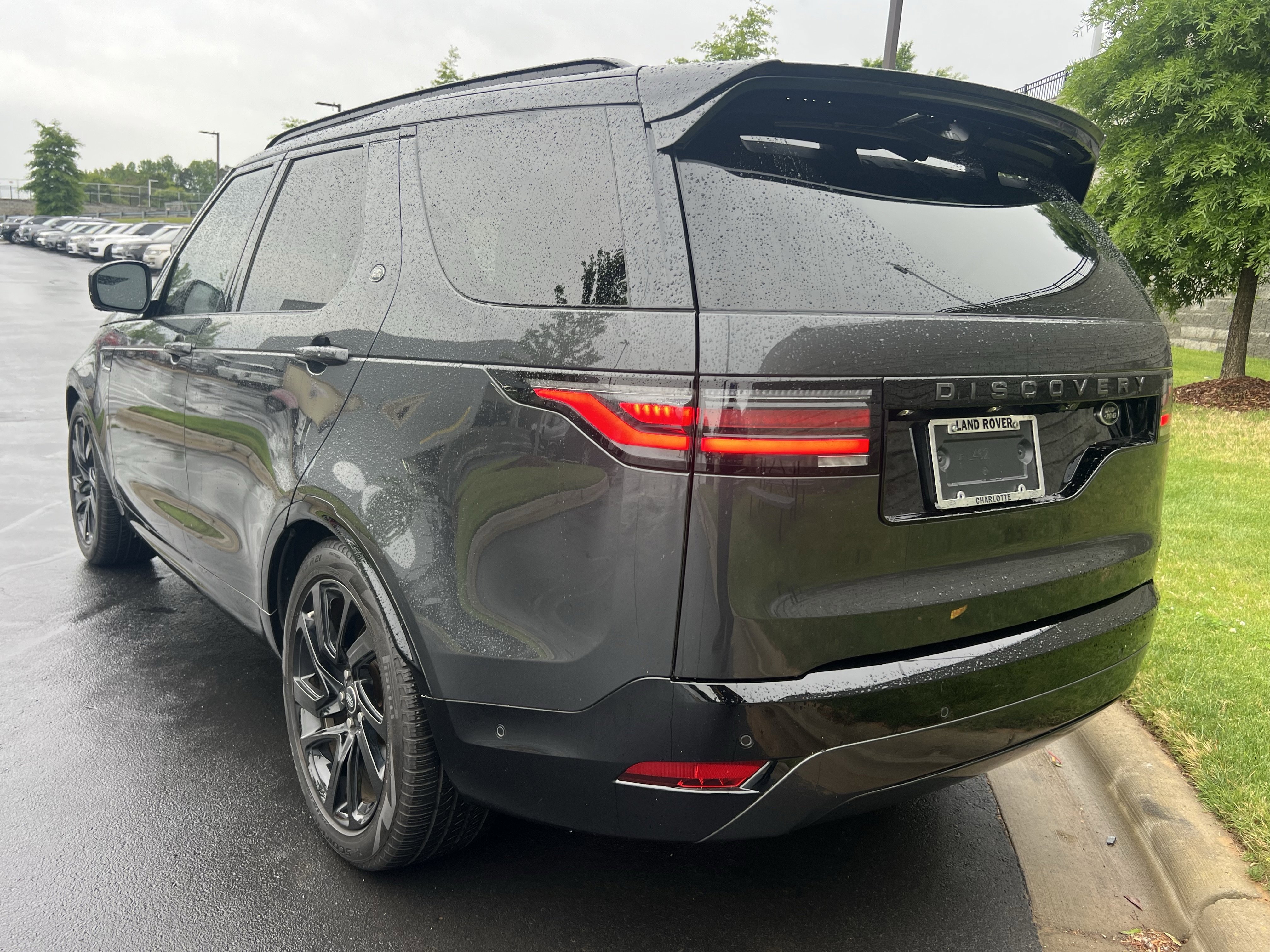 Certified 2023 Land Rover Discovery S R-Dynamic AWD/4WD image 5