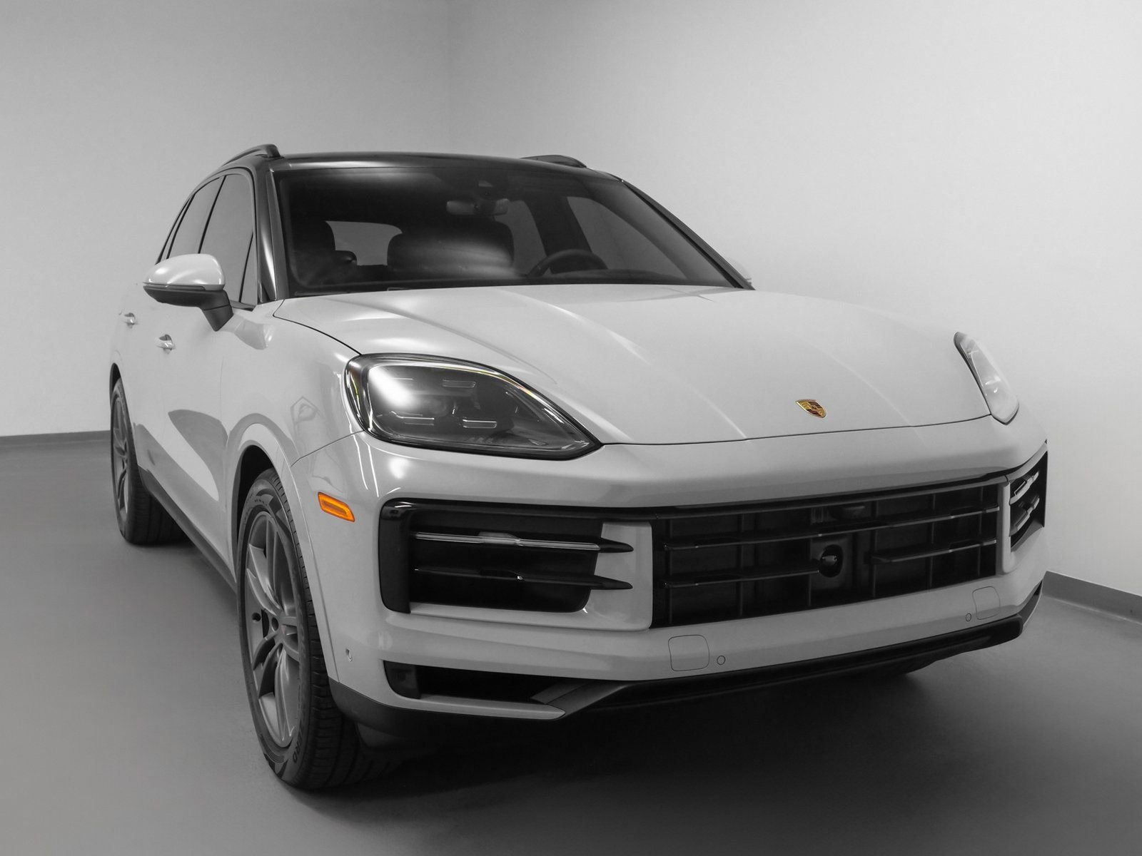 Certified 2025 Porsche Cayenne image 8