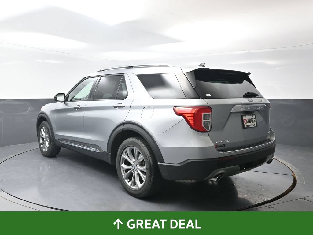 Used 2022 Ford Explorer Limited w/ Equipment Group 301A AWD/4WD image 13