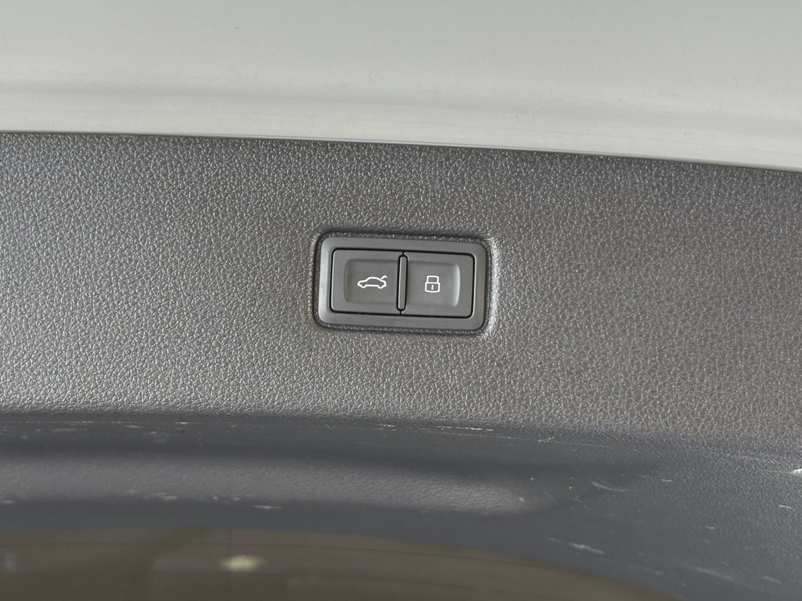 Used 2022 Audi Q7 2.0T Premium AWD/4WD image 24