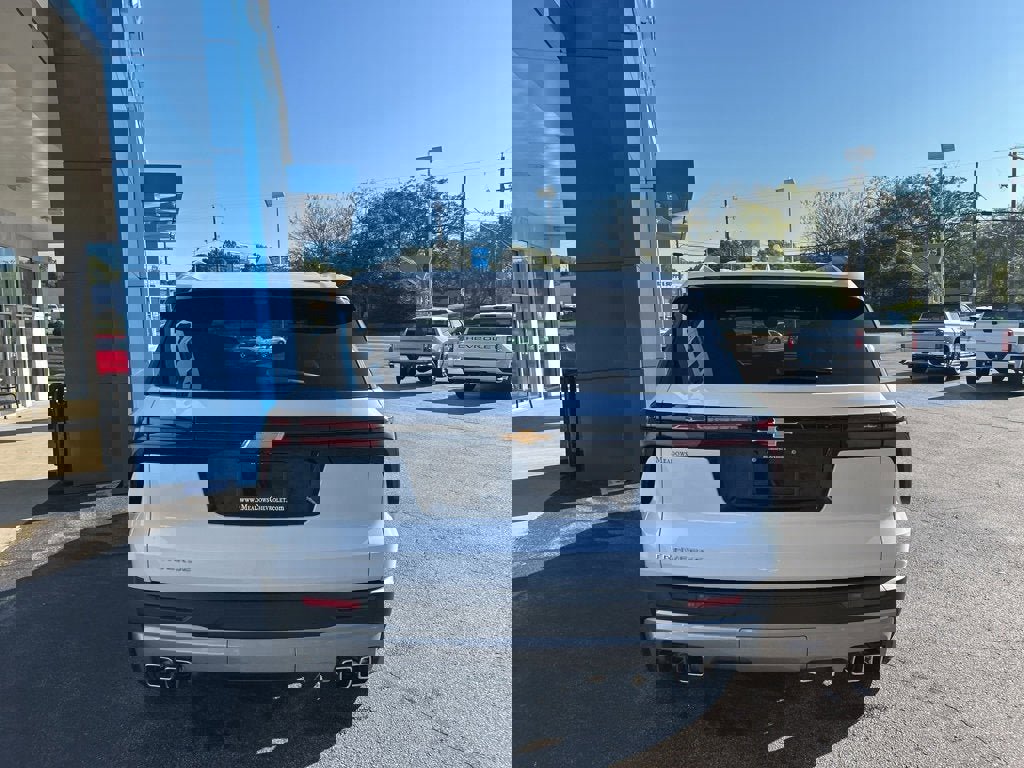 New 2026 Chevrolet Traverse LT w/ Driver Confidence Package image 4