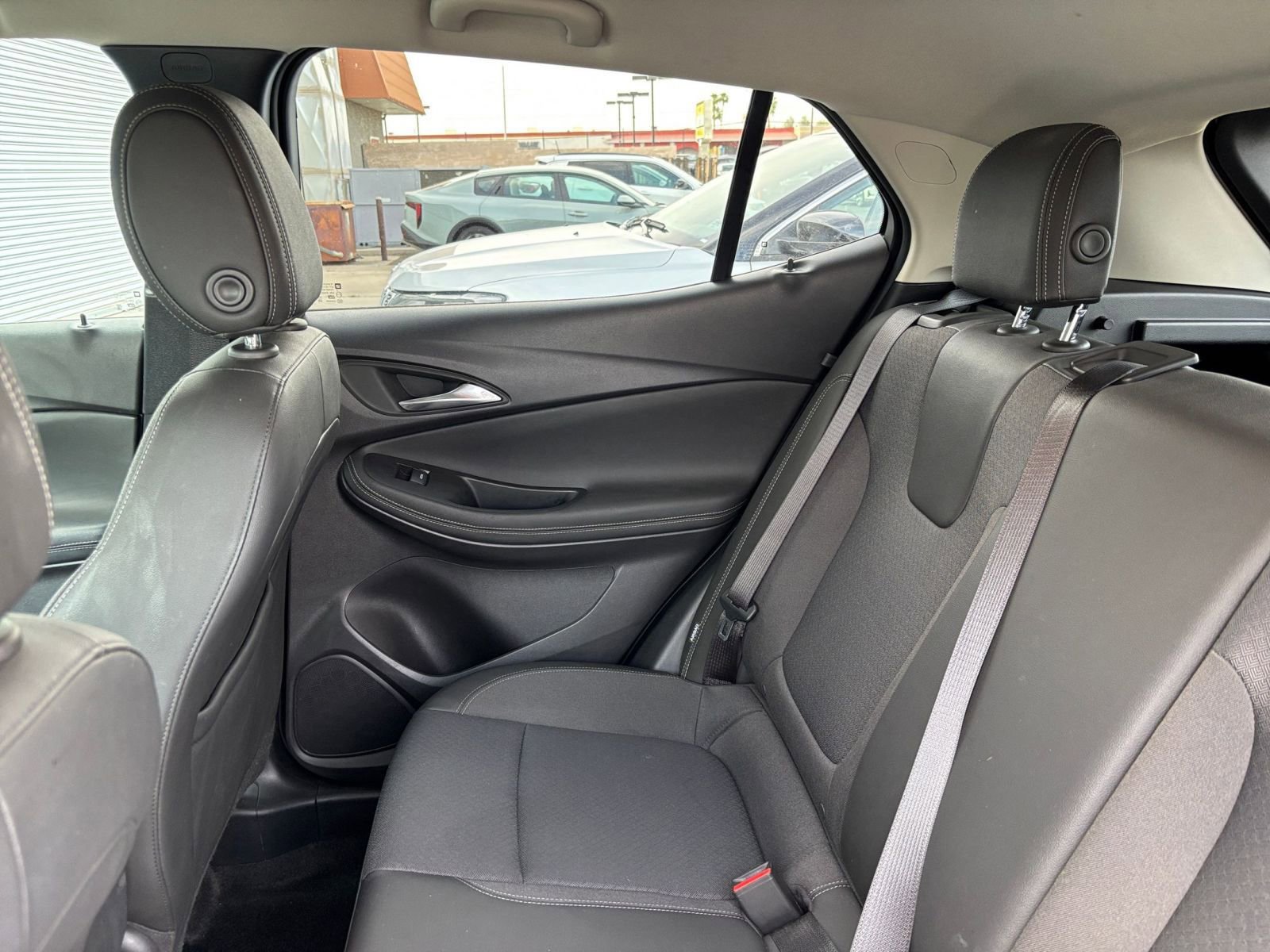 Used 2025 Buick Encore GX Preferred FWD image 38