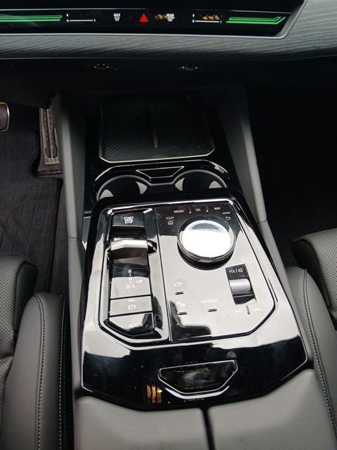 Certified 2026 BMW 530i w/ M Sport Package image 23