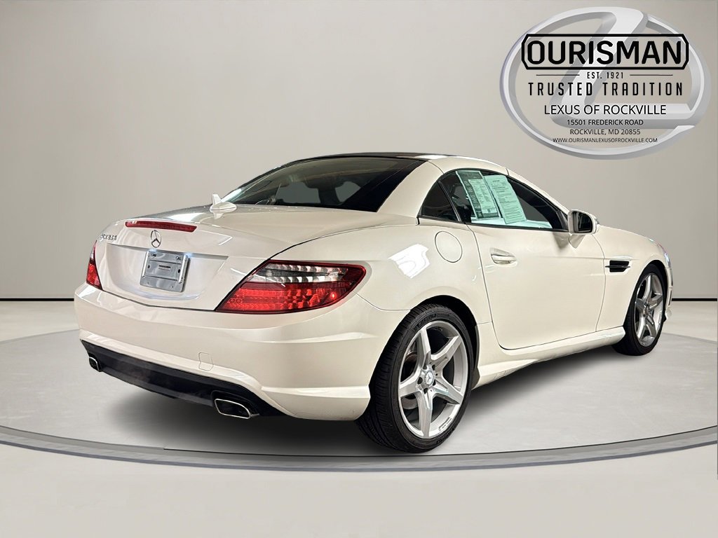 Used 2015 Mercedes-Benz SLK 350 image 10