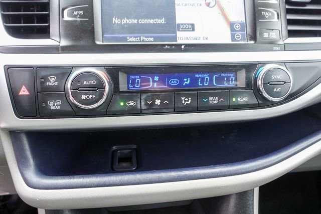 Used 2015 Toyota Highlander XLE image 20